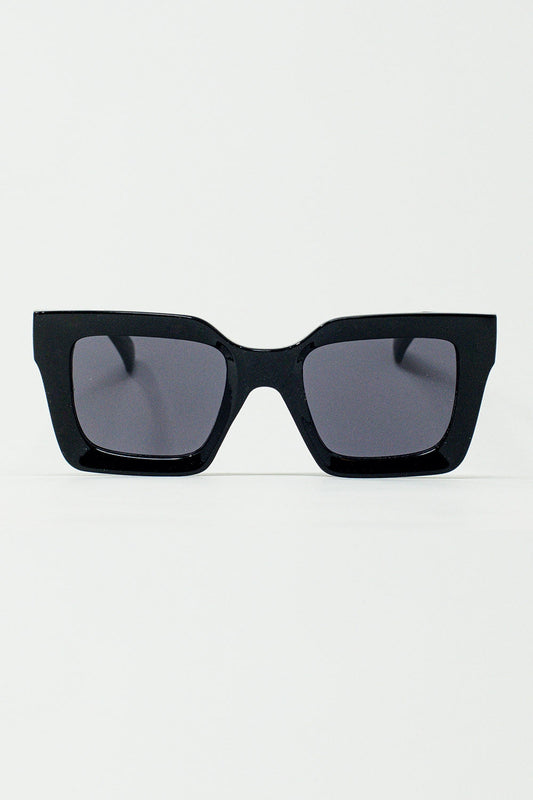 90's Squared Sunglasses in Black