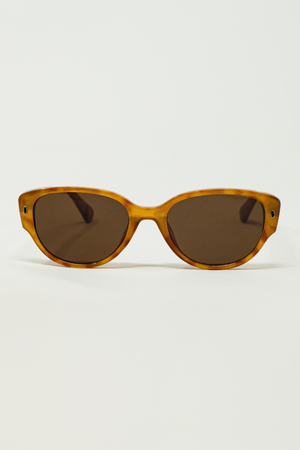 Oval Sunglasses in Light Yellowish Tortoise Shell