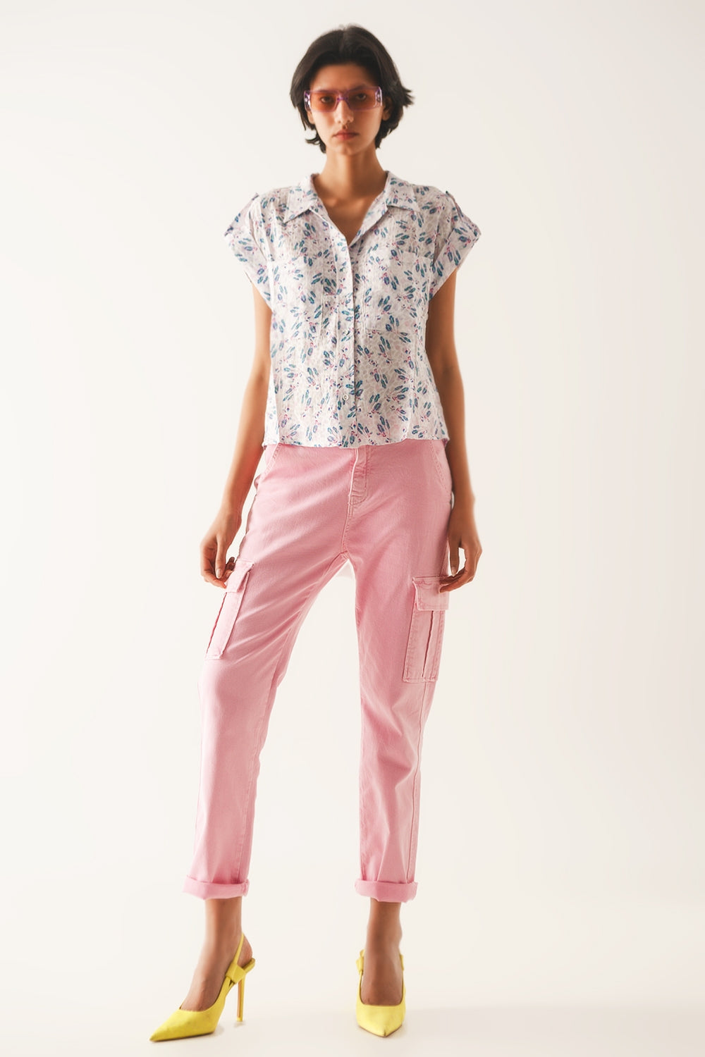 Relaxed Cargo Pants in Pink