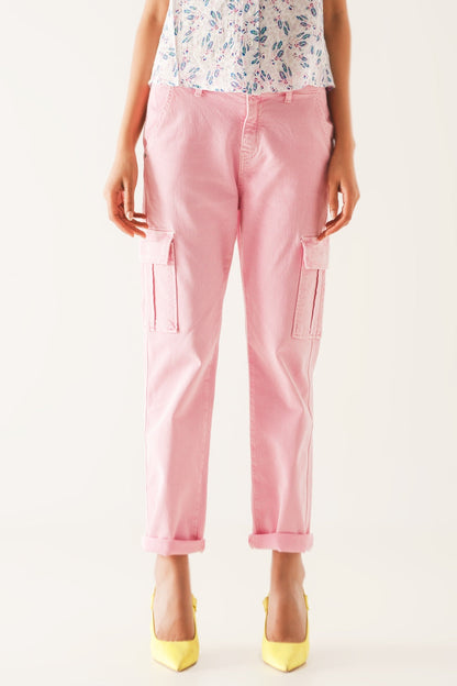 Relaxed Cargo Pants in Pink